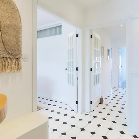 Ti Front Sea Balcony View Апартаменты *