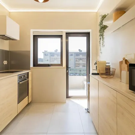 Ti Front Sea Balcony View * منديلو