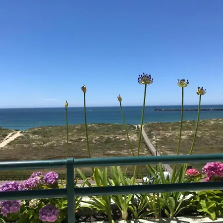 Ti Front Sea Balcony View Апартаменты